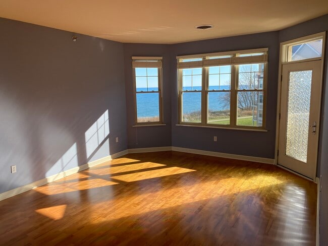 Photo - 4110 S Lake Dr Unidad 341B