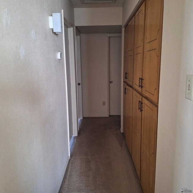 Photo - 1430 W Hillside Pl