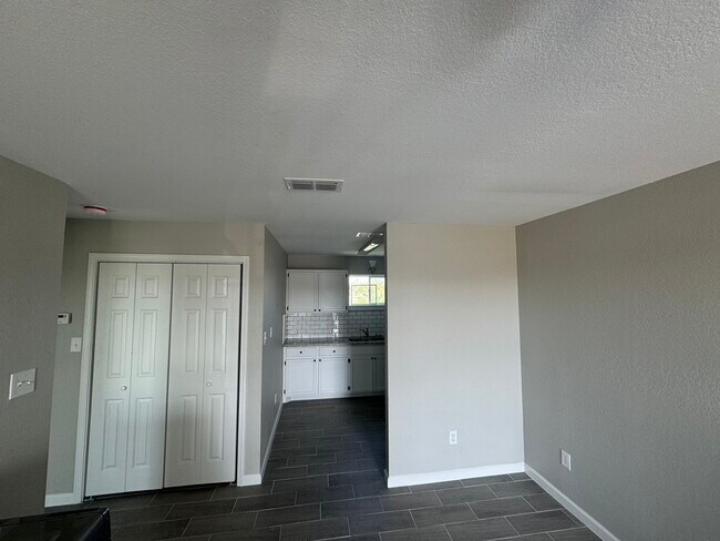 Photo - 101 Rockwell Way