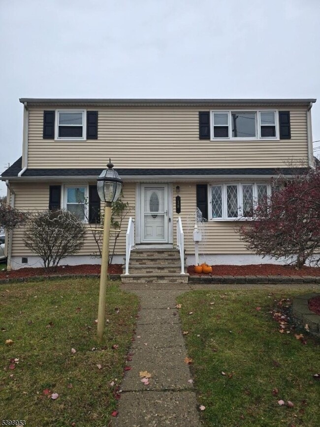 Building Photo - 18 Donna Dr Unit 2