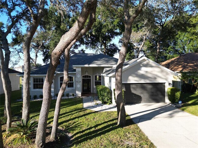 Photo - 2560 Tall Maple Loop