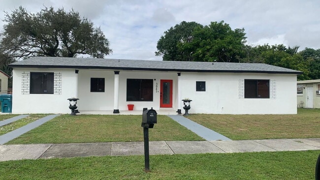 Building Photo - 3041 NW 185th Ter Rental