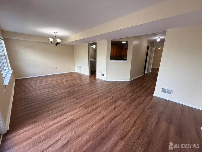 Photo - 1102 Stony Brook Way
