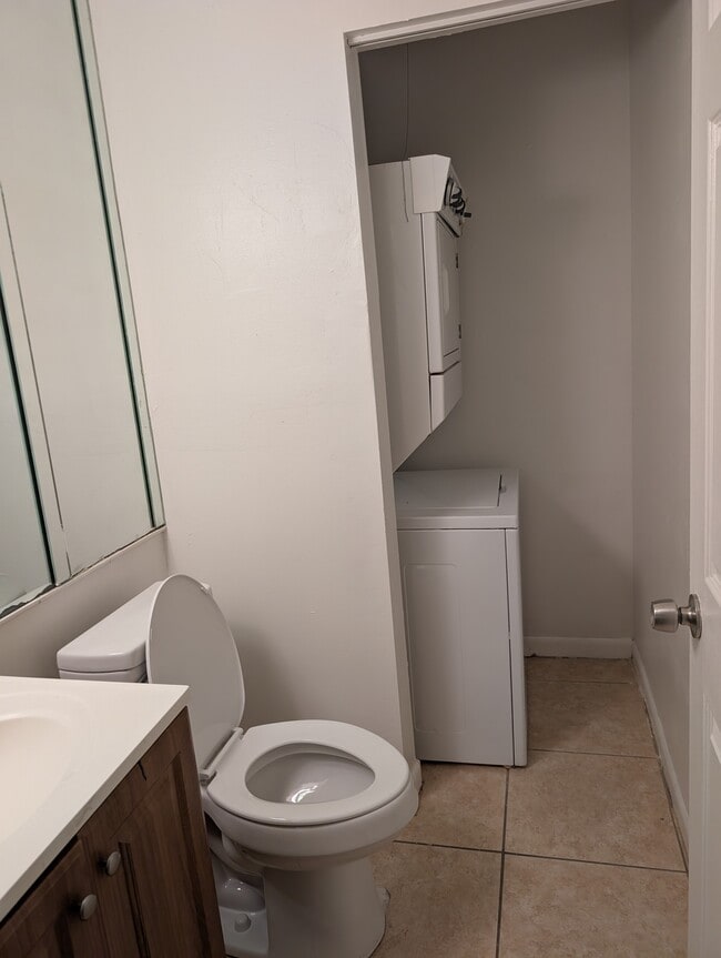 Photo - 2146 NW 57th Ave Unit 2B/ 2B with nice Patio