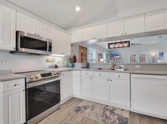 Photo - 9405 Windam Way