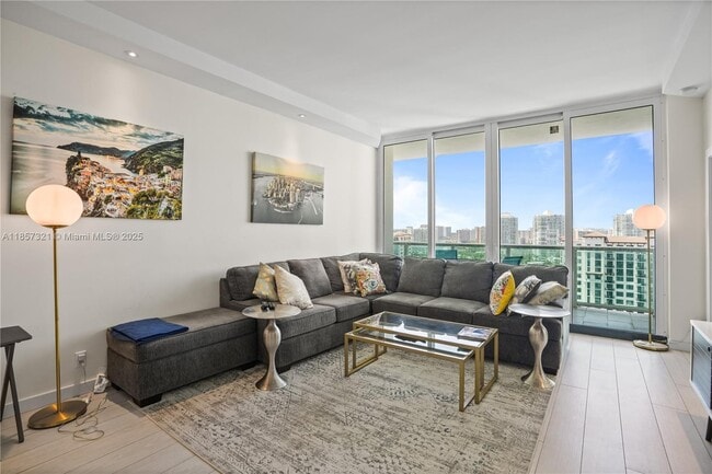 Photo - 100 Bayview Dr Unit PH31