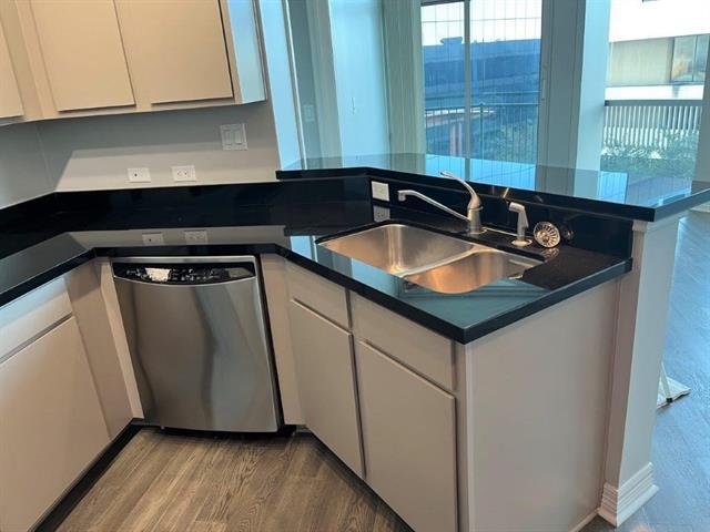 Photo - 500 Throckmorton St Unit 608
