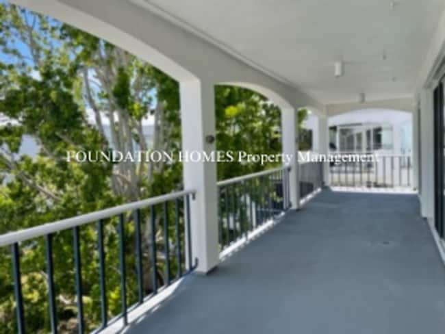 Photo - 2330 Shelter Bay Ave