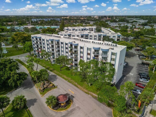 Photo - 2611 NW 56th Ave Unit 428