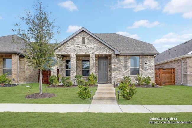 Building Photo - 2004 Poppy Wy