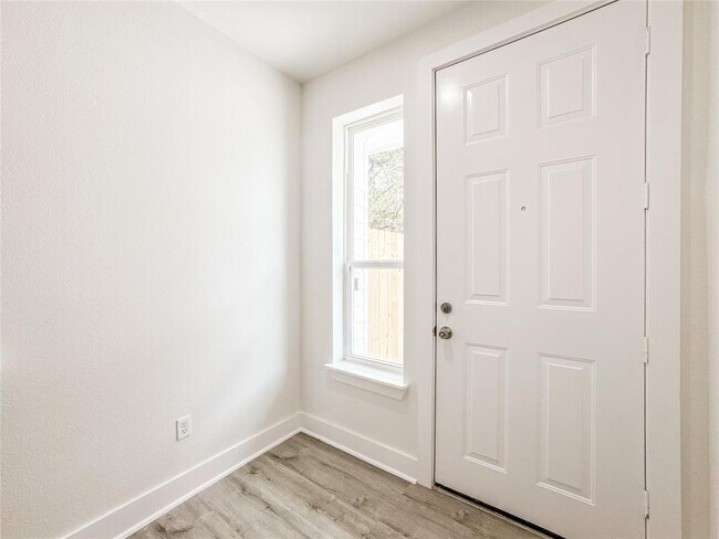 Photo - 11514 Courtshire Dr Unit A