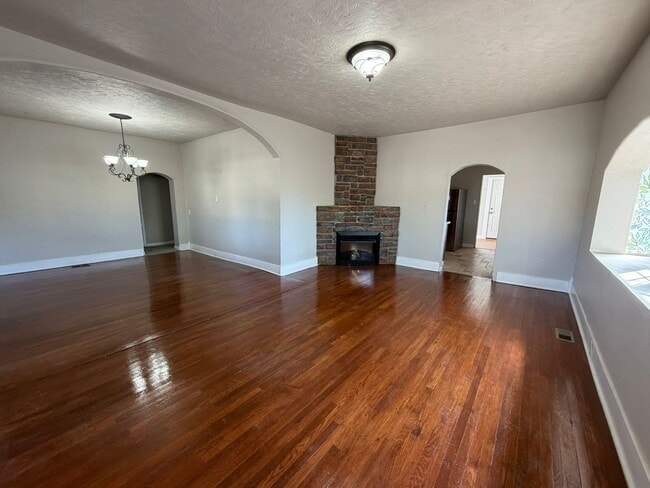 Photo - Versatile 4BD/3BA in Stratton Meadows – Gated Community + Private Lower-Level Suite