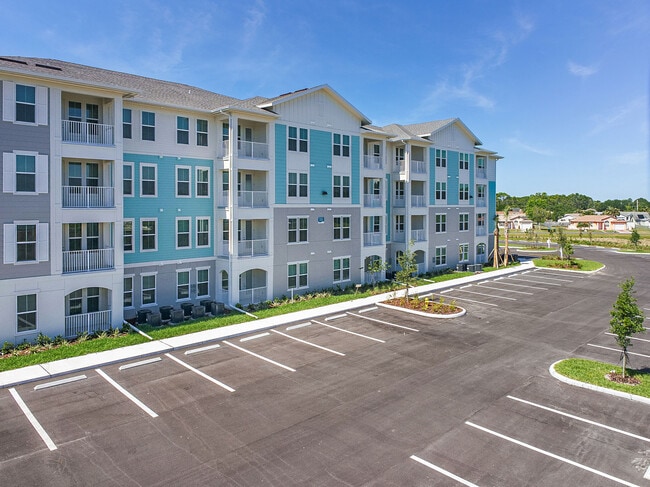 Isla apartments — community photo