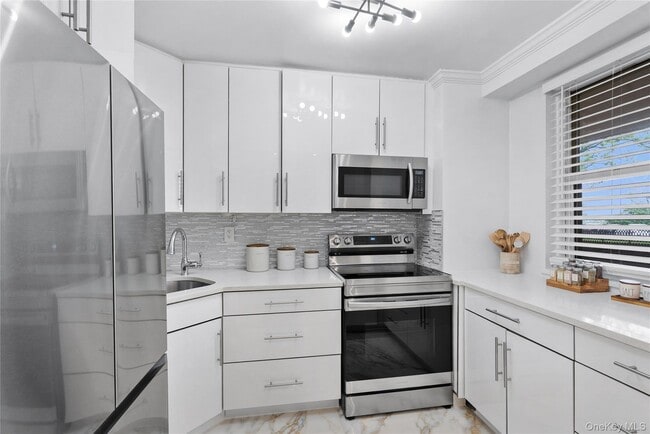 Photo - 5800 Arlington Ave Unit 1K