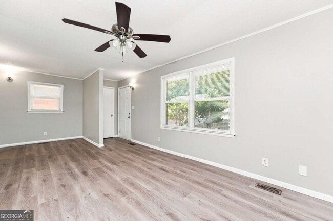 Photo - 515 Landers St