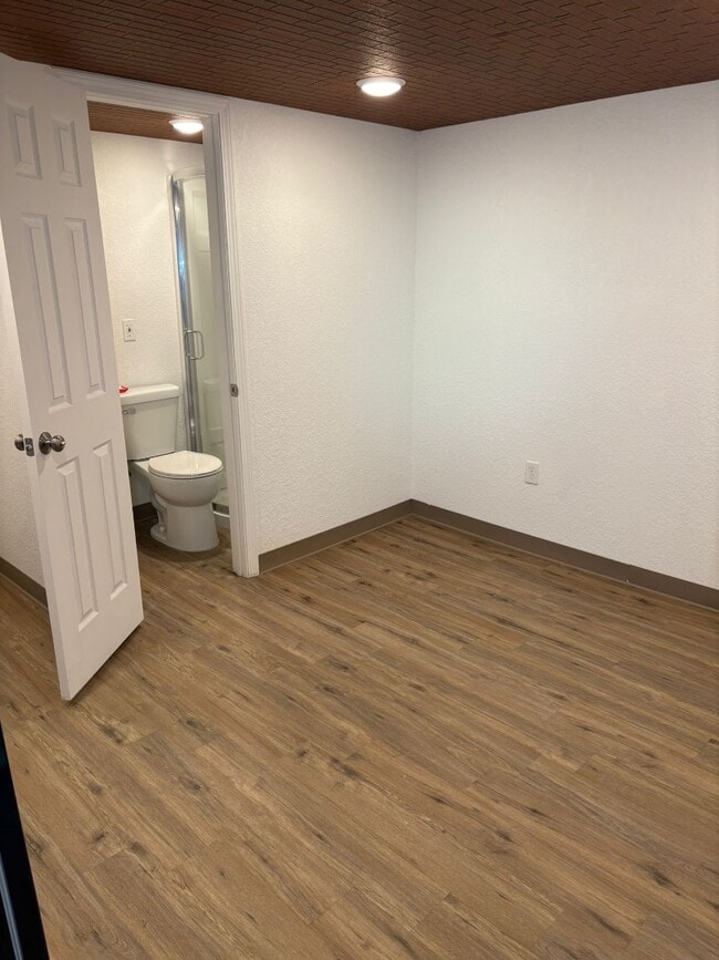 Photo - 404 S Franklin St