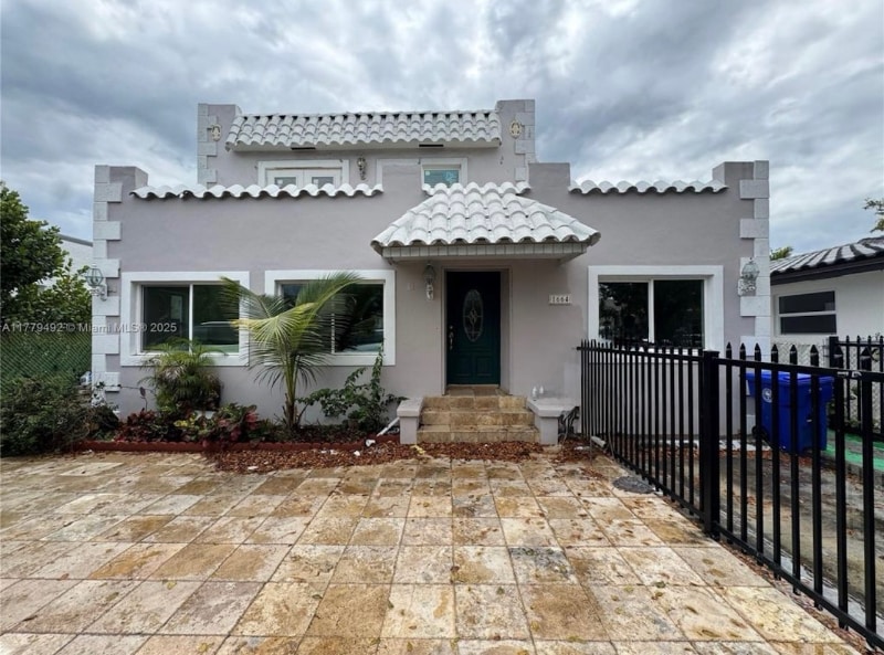 Photo - 1664 SW 9th St