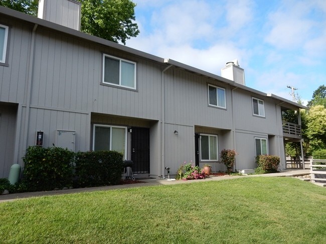 Photo - Orangevale Plaza Townhomes