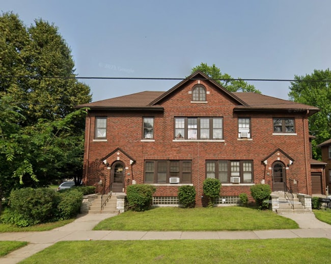 Building Photo - 1725 60th St