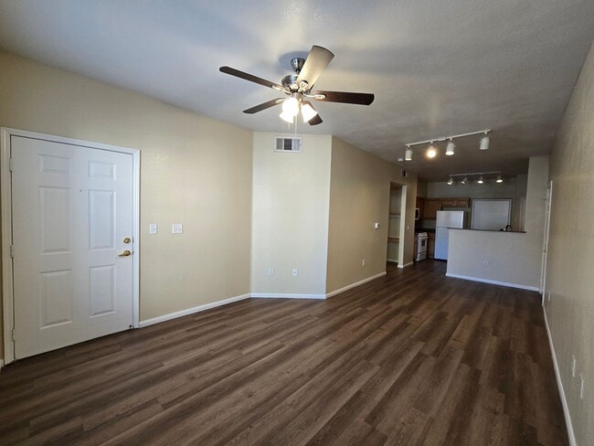 Photo - 1 bed, 1 bath condo with 2 car garage!!!