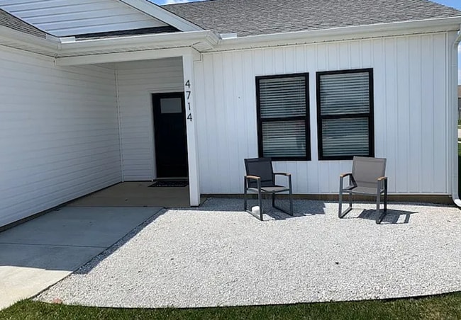 Photo - Sleek, Modern 3 Bedroom!