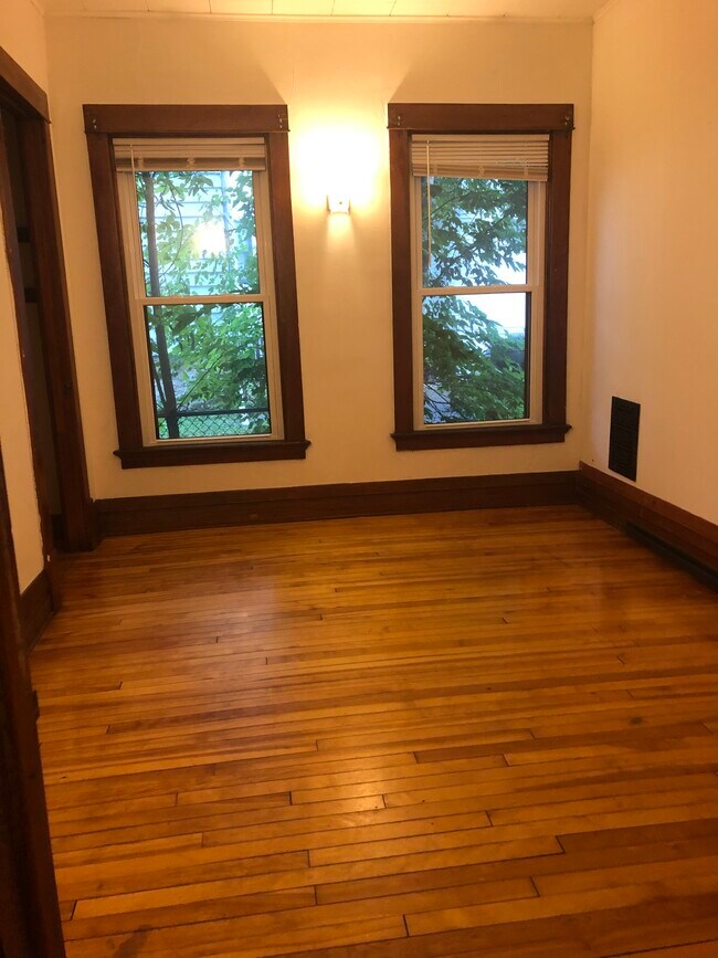 420 N Paterson St Unit 420