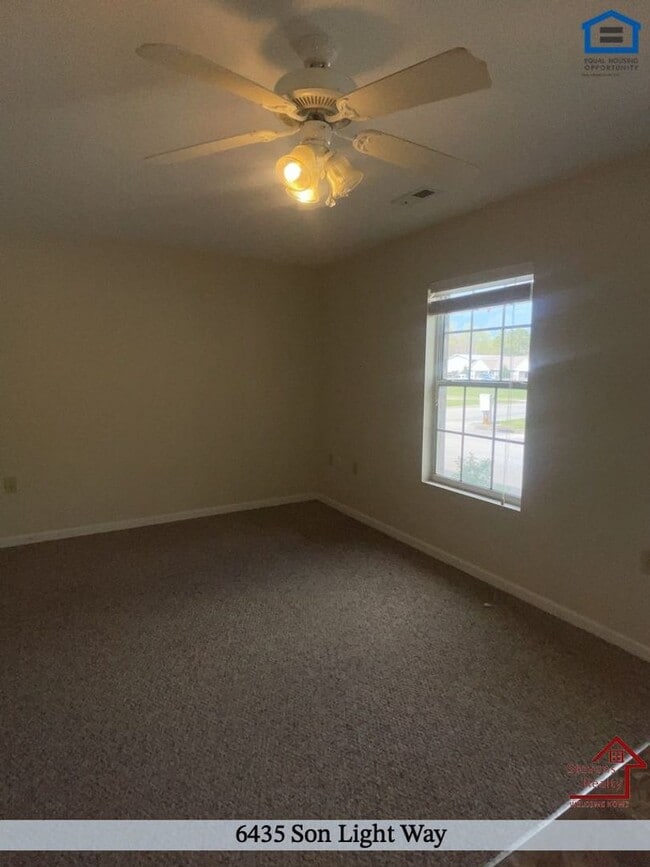 Photo - 6435 Son Light Way