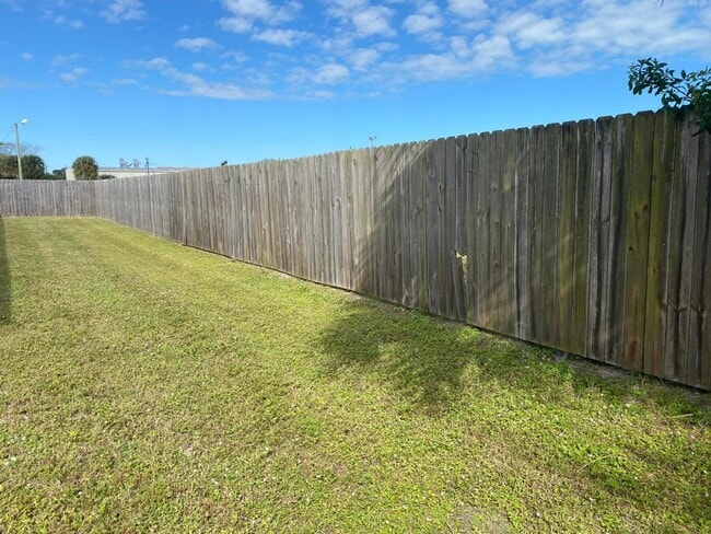 Photo - 837 Hickory St Unit 1