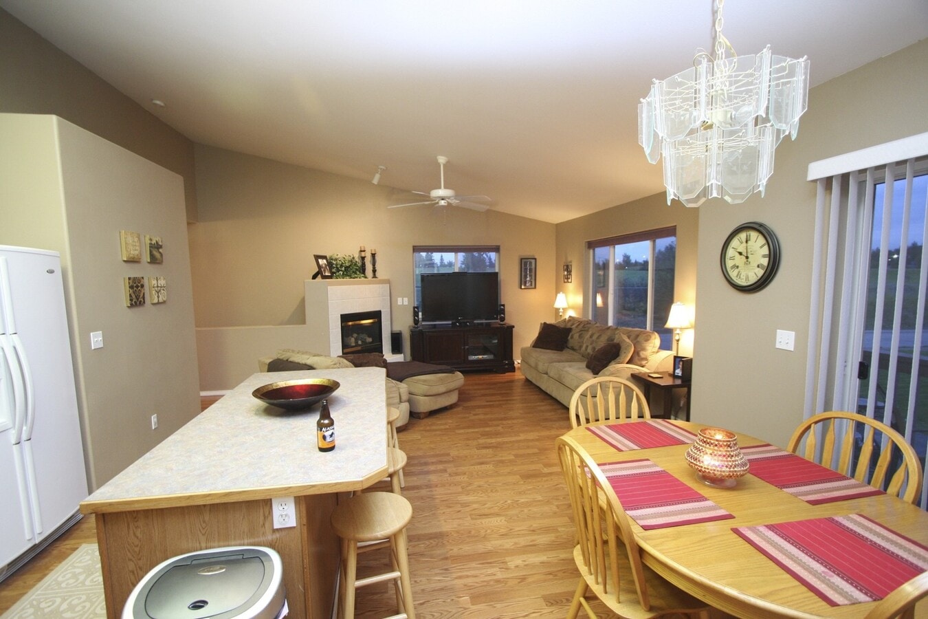 Photo - Beautiful 3 Bedroom South Anchorage Condo!