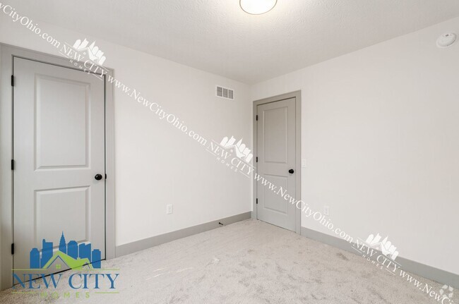 Building Photo - BRAND NEW! 2 Bedroom 2 1/2 Bathroom Newly ... Rental