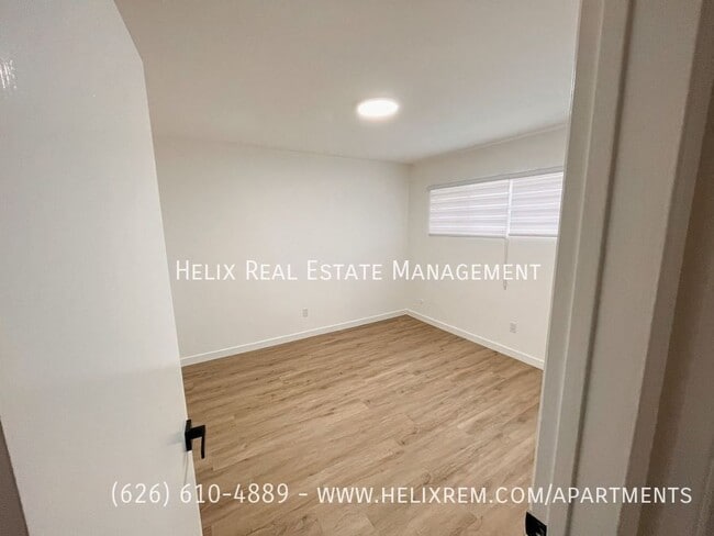 Photo - 1313 Huntington Dr Unit 2