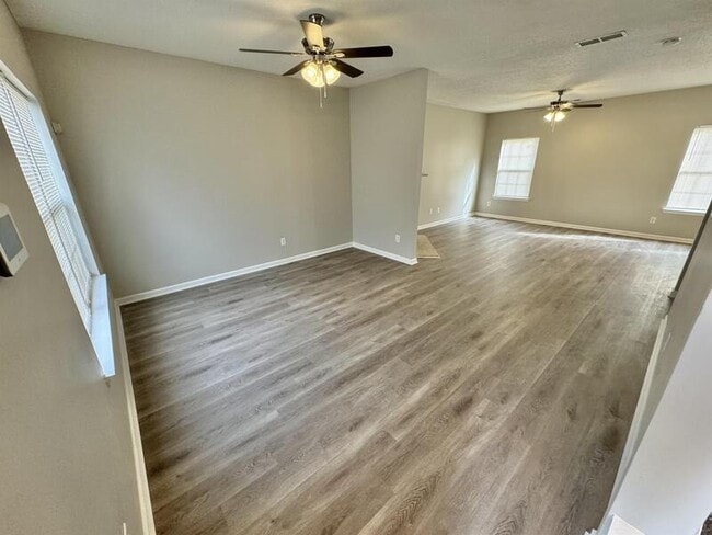 Photo - 1916 Chadberry Walk