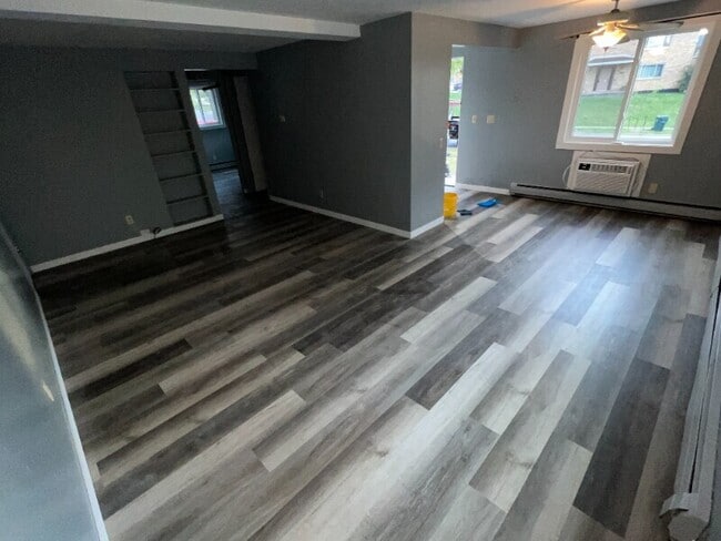 Photo - 1129 Catalpa Cir
