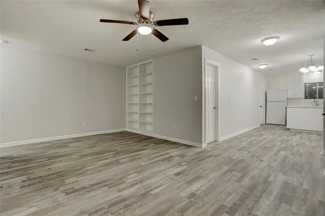 Photo - 1901 Bahama Dr