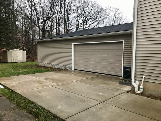 Photo - 87 Marine Dr