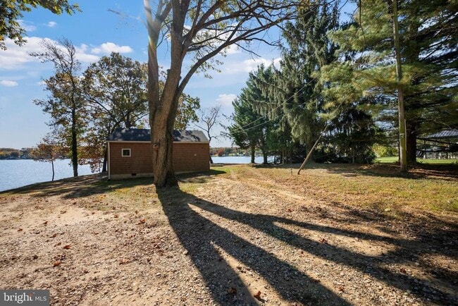 Building Photo - 11003 Bowerman Rd