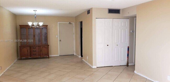 Photo - 16710 NE 9th Ave Unit 510