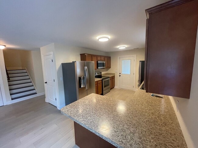 Photo - Pre-Leasing Now for 2026 UK School Year!