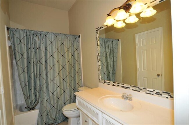 Photo - 872 Rock Harbor Ln