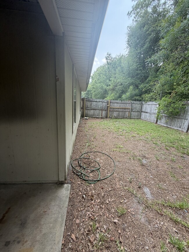 2530 Blackstone Ct