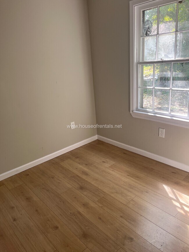 Photo - 17 Orchard Dr