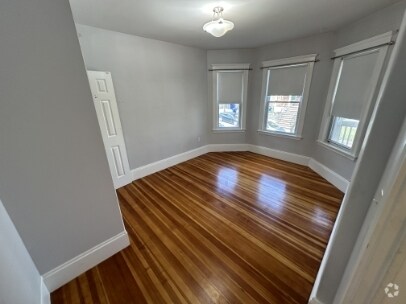Building Photo - 11 Atkins St Unit 2 Rental