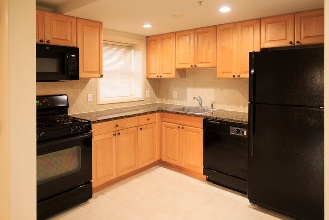 Photo - Essex Commons