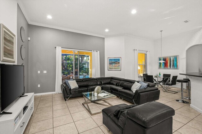 Photo - 4140 Oak Tree Dr Unit ID1325640P