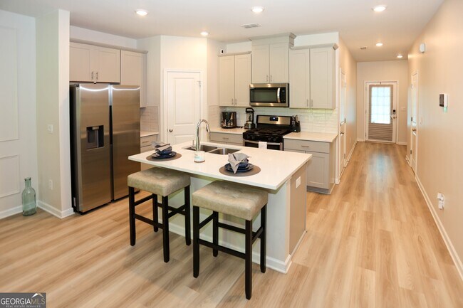 Photo - 5682 Plain Field Ln