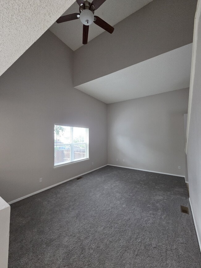 Photo - 5016 Prairie Grass Ln