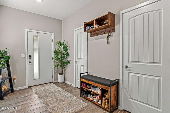 15216 Ambition Ave