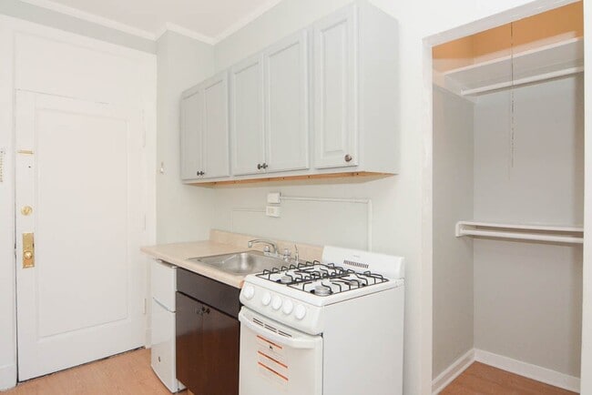 Photo - 3836 N Fremont St Unit 115