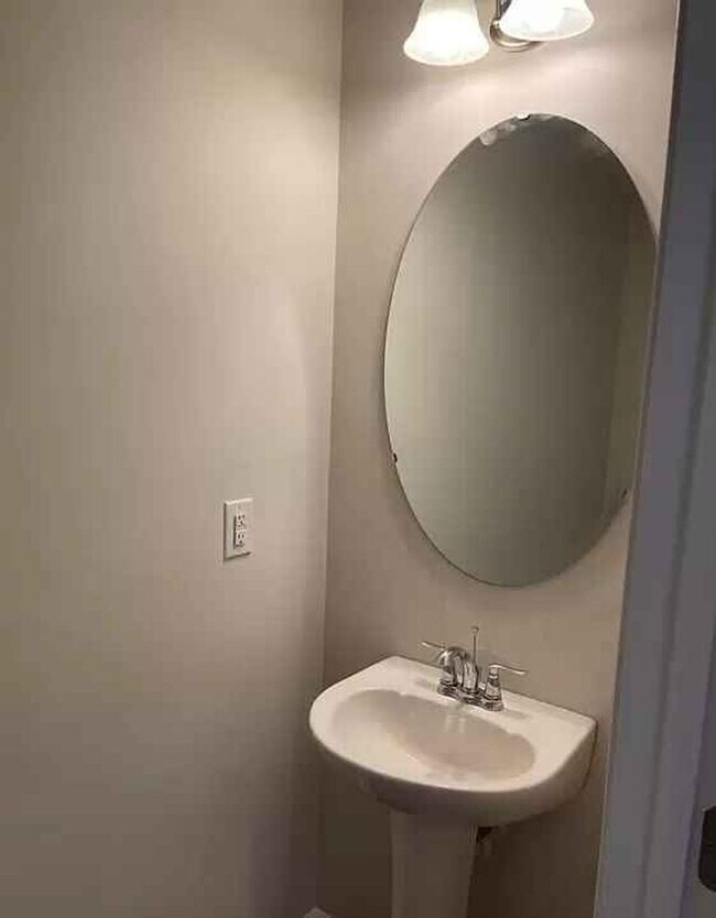 Beautiful 4-Bedroom/2.5-Batroom home in Al... - Beautiful 4-Bedroom/2.5-Batroom home in Al...