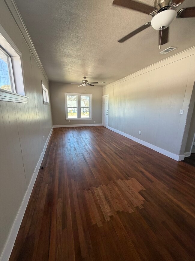 Photo - 1206 Walnut St